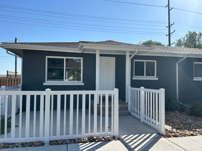 Front view - 3438 N Cascade Ave