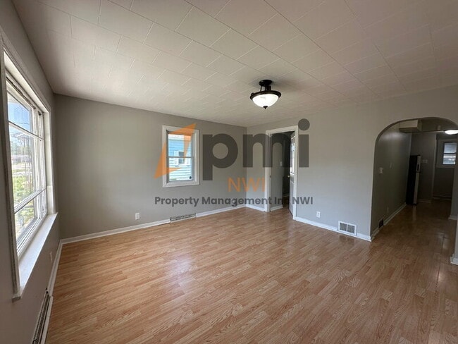 Photo - 1518 Oak St