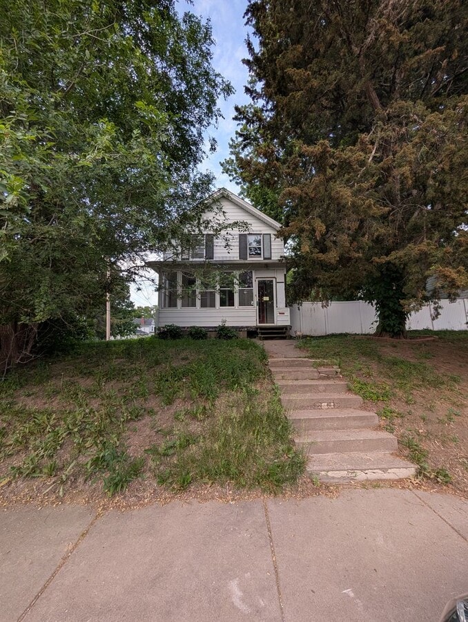 Cozy 2-Bedroom Home In a Peaceful Neighborhood! - Cozy 2-Bedroom Home In a Peaceful Neighborhood!