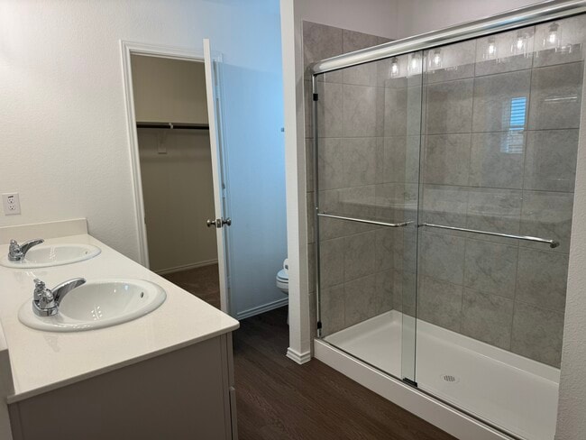 Master Bathroom - walk in closet - 16113 Isles Dr
