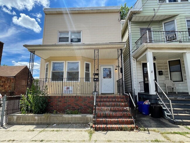265 Prospect St - 265 Prospect St Unit Apt 1
