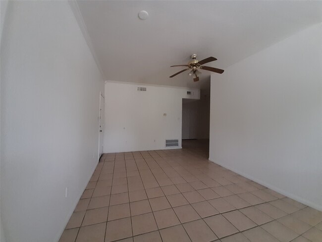 Photo - 4542 Otterbury Dr Unidad A