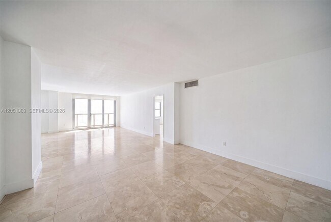 Photo - 5701 Collins Ave Unit 1415