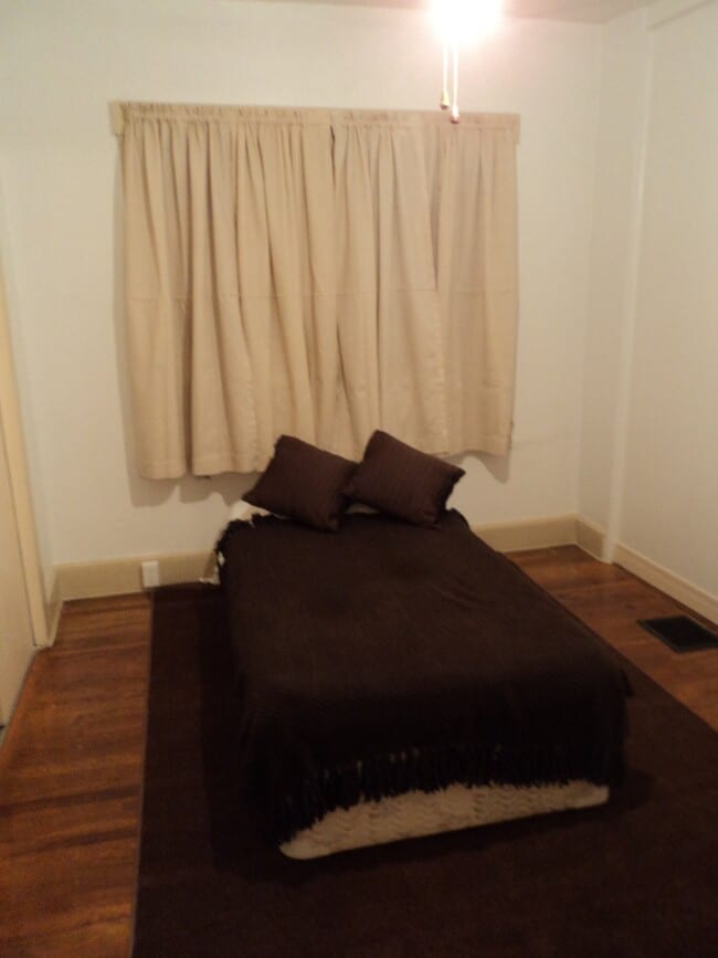 Photo - 2115 N Kansas St