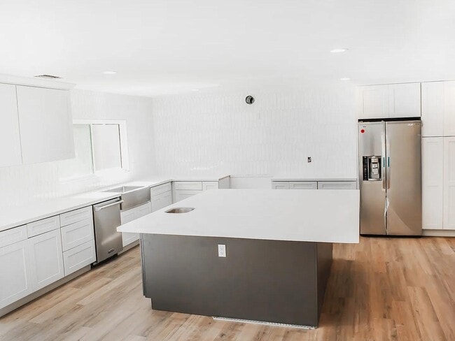 Photo - 1364 Pillsbury Ln