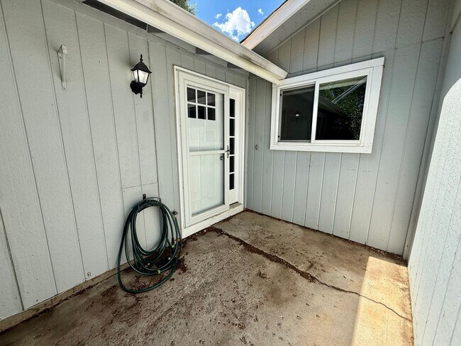 1620 Ranae Dr