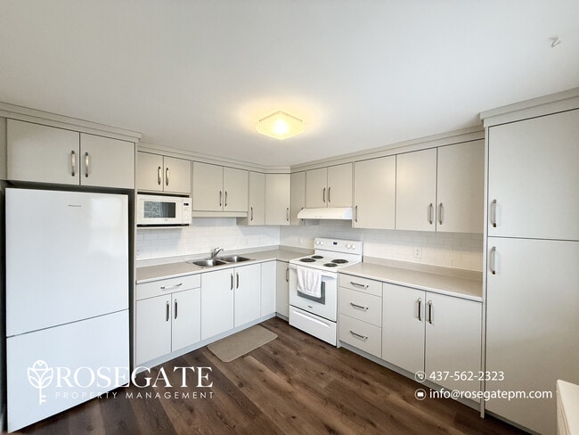 Photo - Bright 2-Bedroom Corner Apartment with Shared Backyard – Brampton Unité 2