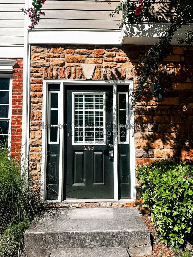 Photo - 243 Riverstone Commons Cir