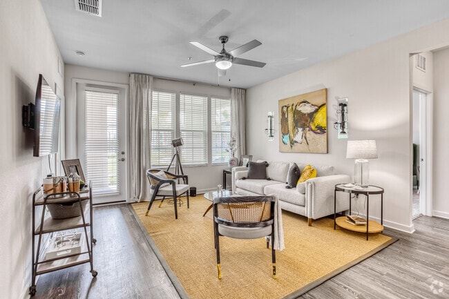 2BR, 2BA - 1115SF