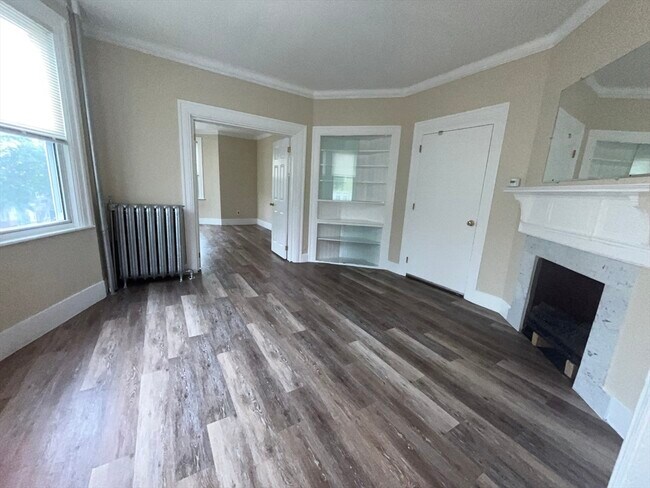Building Photo - 194-1/2 Lexington St Unit 2 Rental