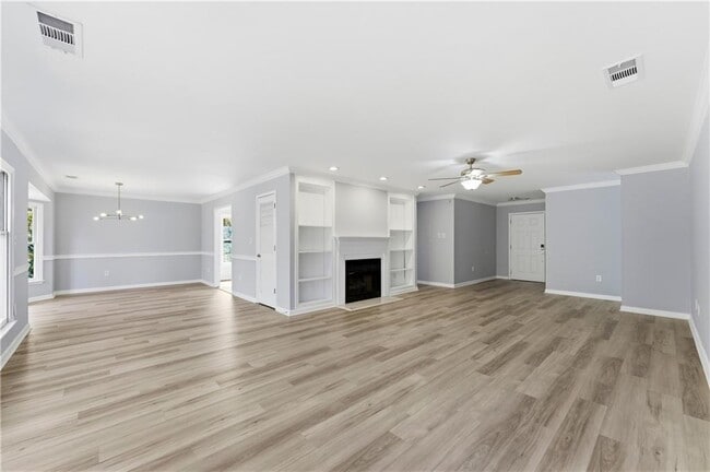 Photo - 33 Plantation Dr NE Unit B