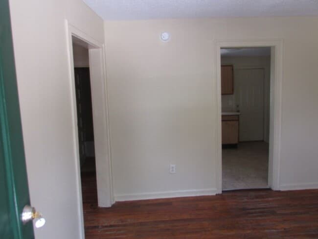 Photo - 123 Dixie Dr