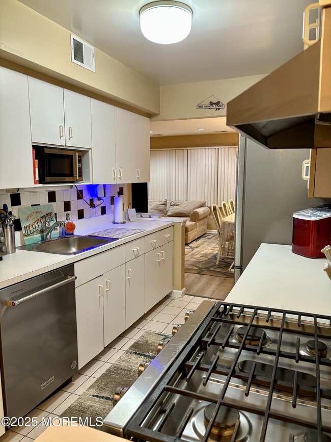 Photo - 206 Brinley Ave Unit A