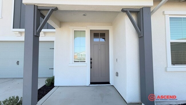 Photo - Lovely Home Near Frontier Highschool!