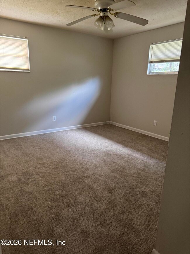 Photo - 325 Centura Dr