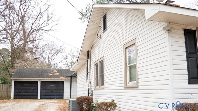 Photo - 2731 Parkdale Rd