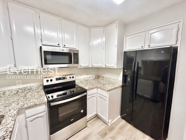 Photo - 1505 Hanover Dr