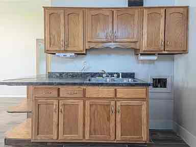 Photo - 583 Bonnell Ave