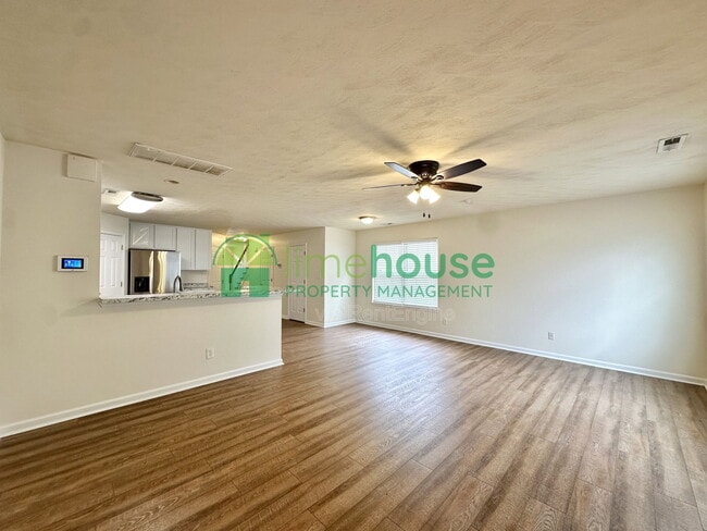 Photo - 1323 Hoover Ave