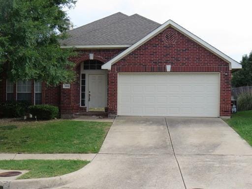 Building Photo - 5001 Lake Crest Dr