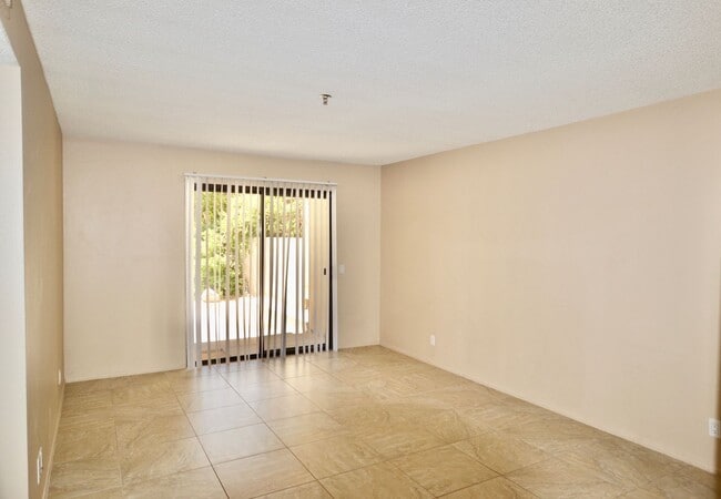 Photo - 200 E Racquet Club Rd