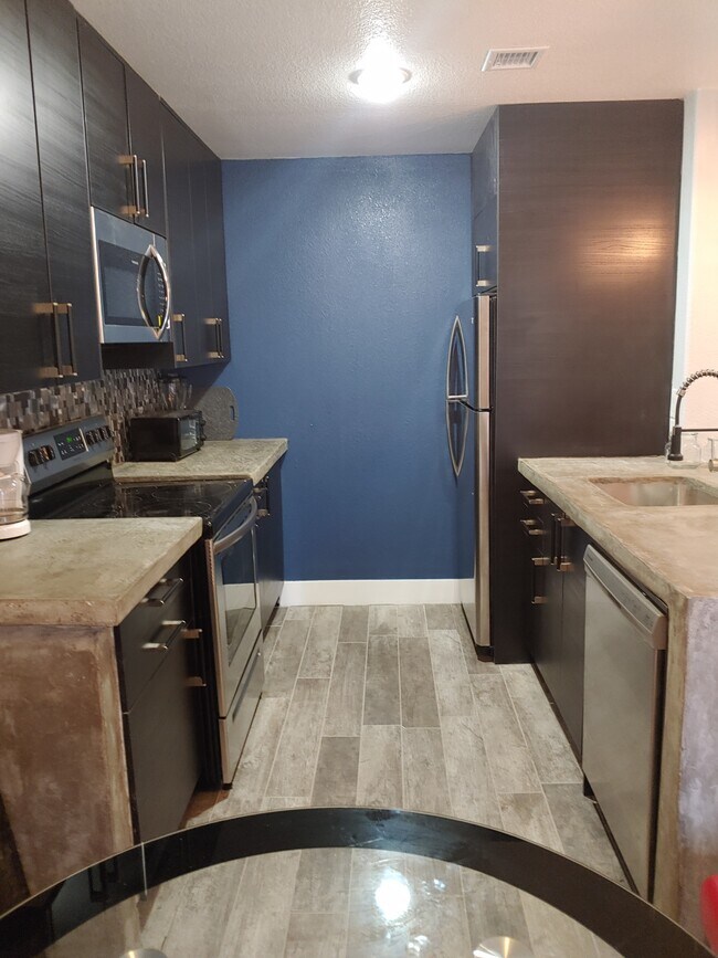 Photo - 2518 McCarran St Unidad Apartment #1