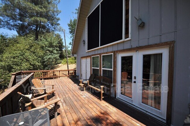 20415 Pine Mountain Dr