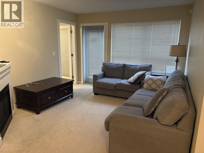 Photo - 6800 Eckersley Rd