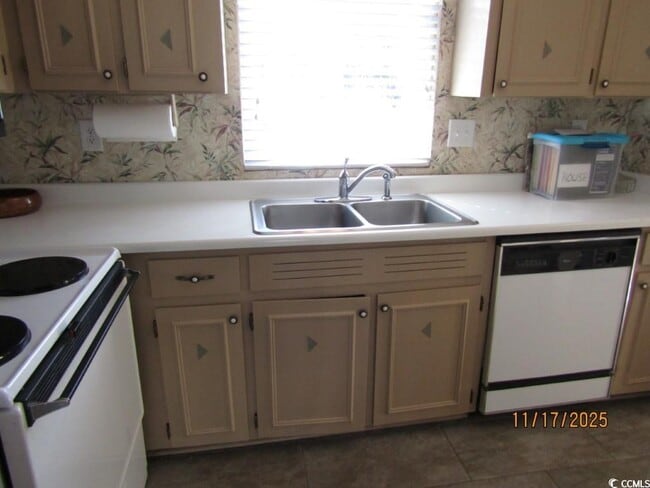 Photo - 928 Villa Dr