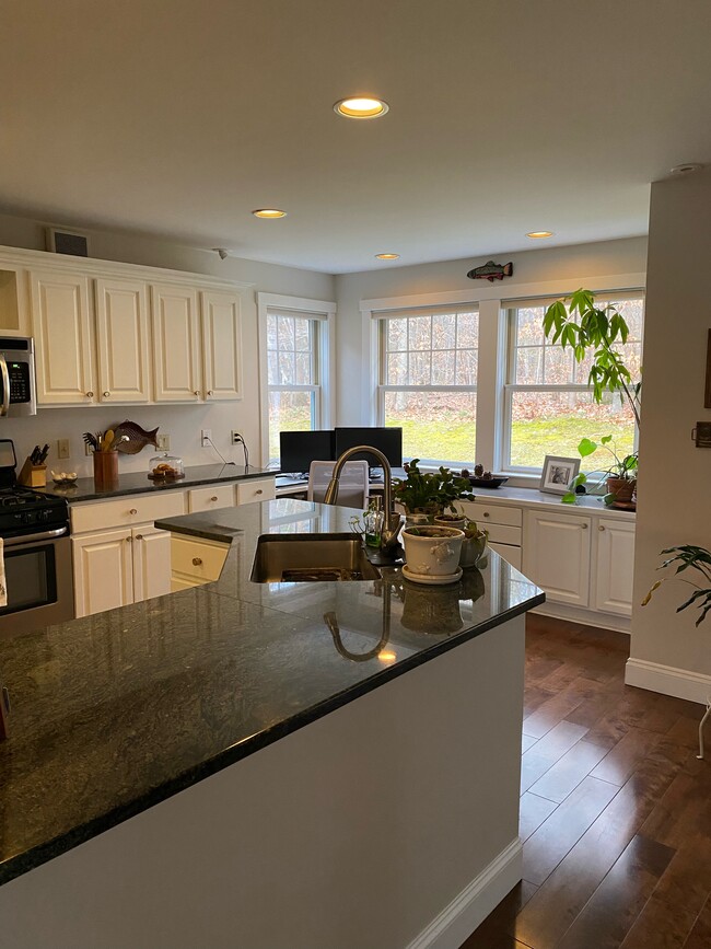 Photo - 12 Stannard Dr