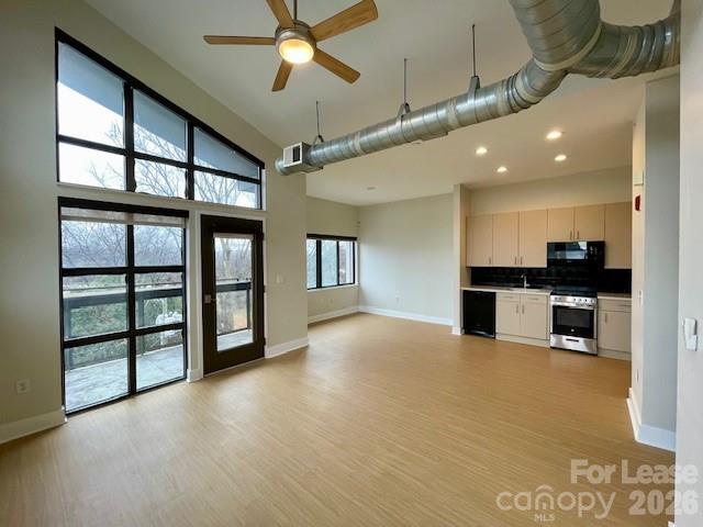 Photo - 514 W 10th St