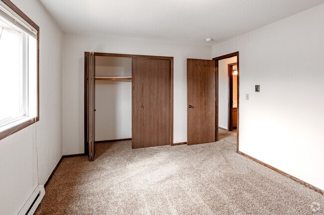2BR, 1BA - Primary Bedroom