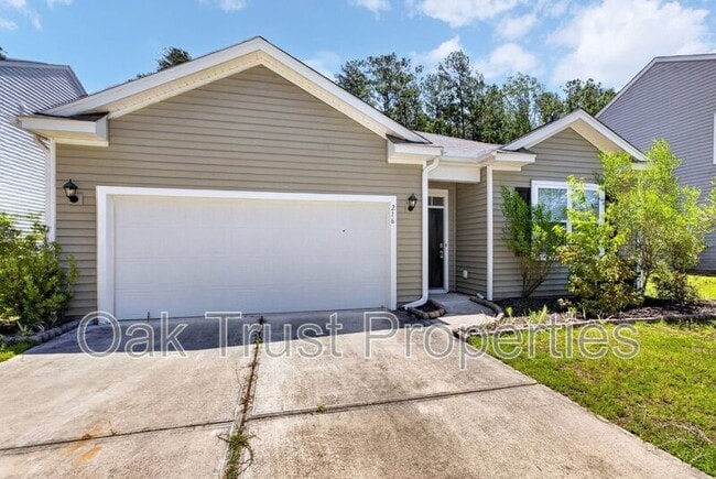 Photo - 216 Sarcoxie Rd