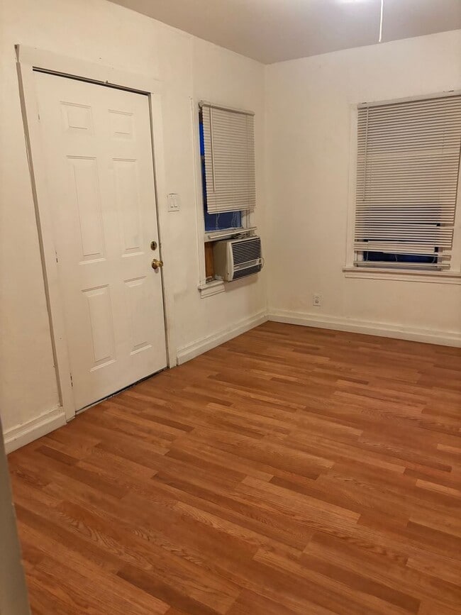 Photo - 615 Central Unit 615 Central