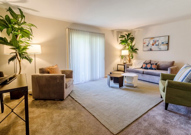 Chasewood apartment living room - Chasewood Apartments