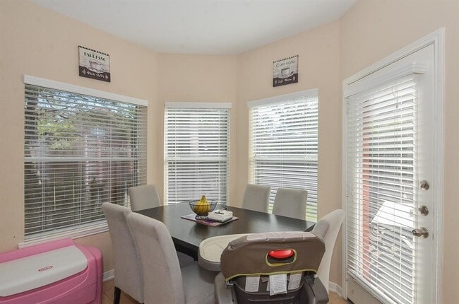 Building Photo - 6134 Vadini Shores Ln