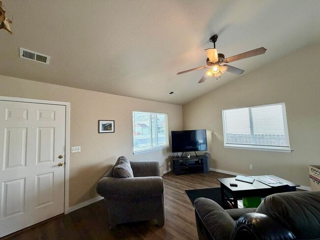 Photo - 310 S Rachel Ave