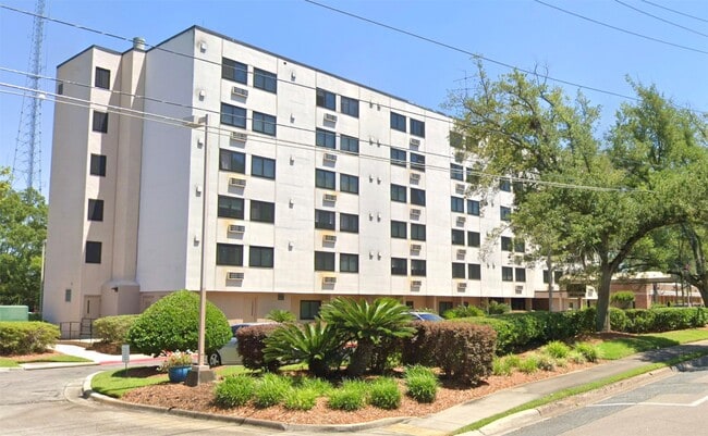 Photo - 1433 N Adams St