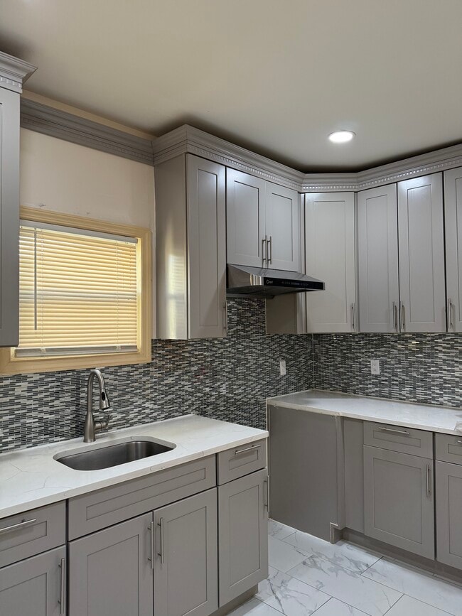 Photo - 9046 180th St