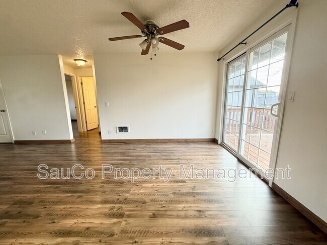 Photo - 425 S 8th St