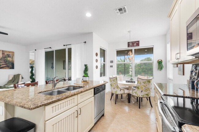Photo - 12170 SW Bennington Cir