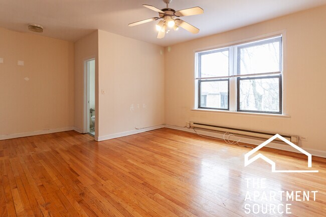 Photo - 1050 W George St Unit 314