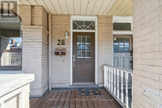 Photo - 28 St Matthews Ave
