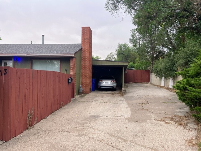 Photo - 513 W Uintah St