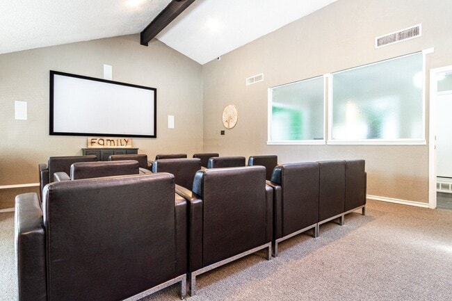 Park City Townhomes in Arlington, TX