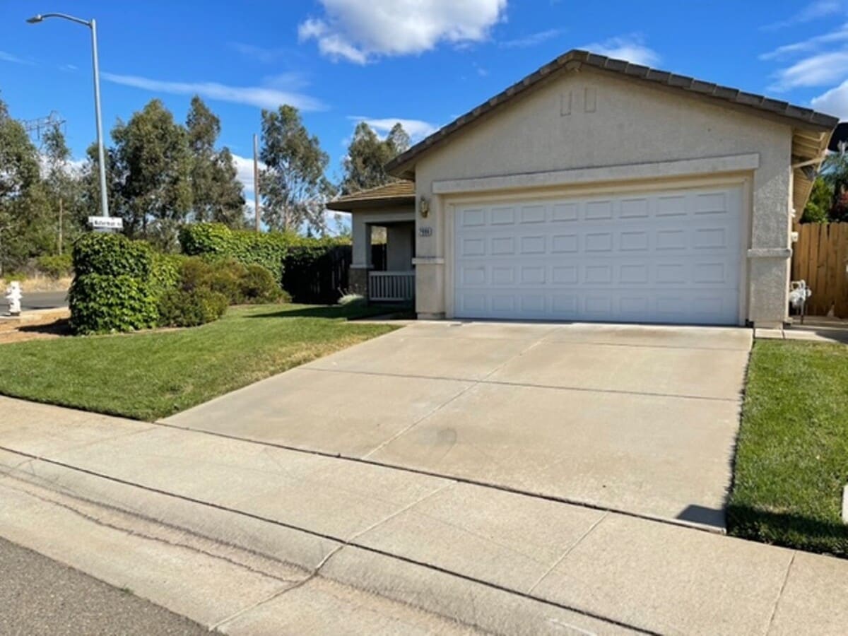 Photo - Great CHURCHILL DOWNS Single Story Elliott Home!