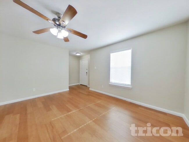 Photo - 5003 Hauna Ln