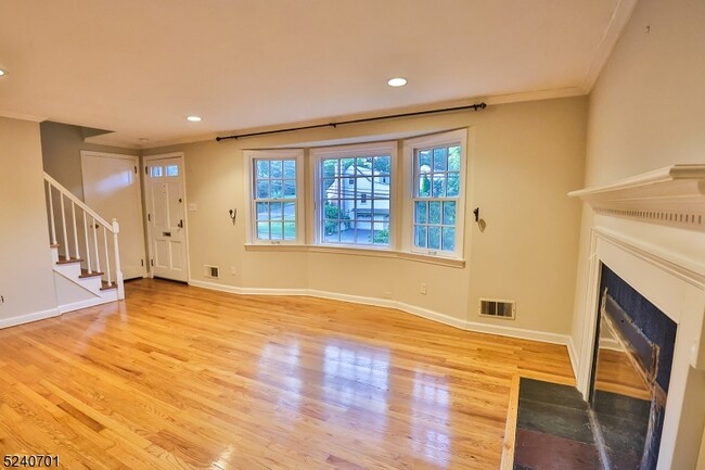 Photo - 184 W Glen Ave