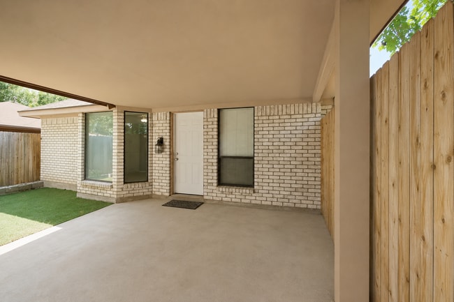 Photo - Darling Fort Worth Duplex! Vaulted Ceilings, Wood Beams & Covered Outdoor Living!