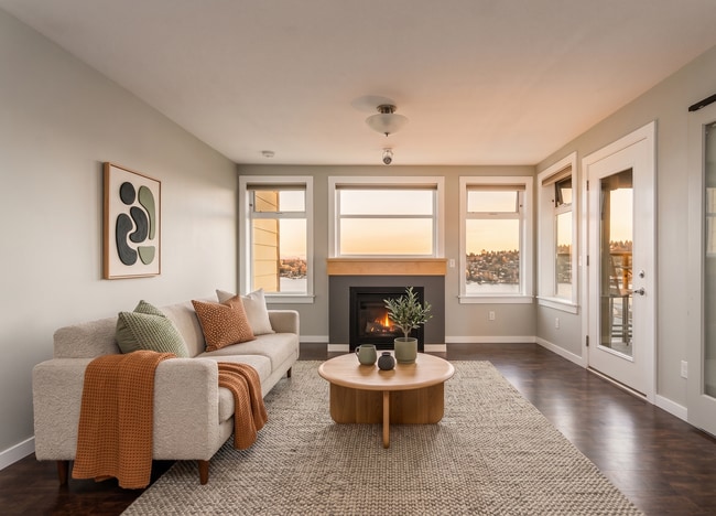 Building Photo - East Queen Anne Seattle 2 Bedroom 2 Bathroom Apartment for Rent | Lake Union Views, Rooftop Deck,...